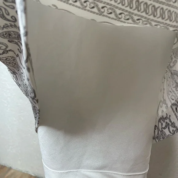 Paisley Bandana Print Strappy Back Slip Midi Sundress
Coastal Summer Resort Lg - Picture 8 of 12